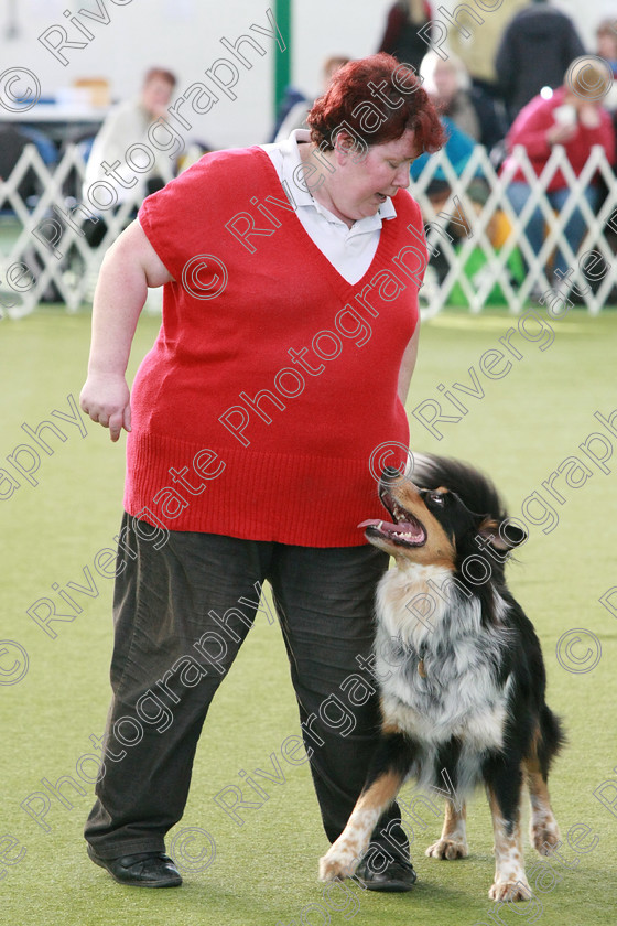 AWC 0573 
 Keywords: heelwork to music competition, rugby dog club