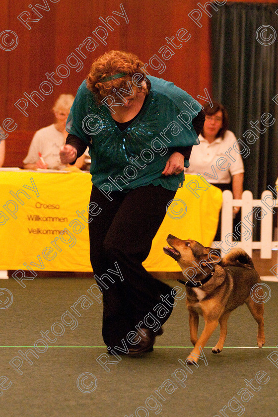 AWC 2310 
 Keywords: 2010, Dee Speight, april, competition, heelwork to music, lynda smith, novice heelwork to music part 2, west glen